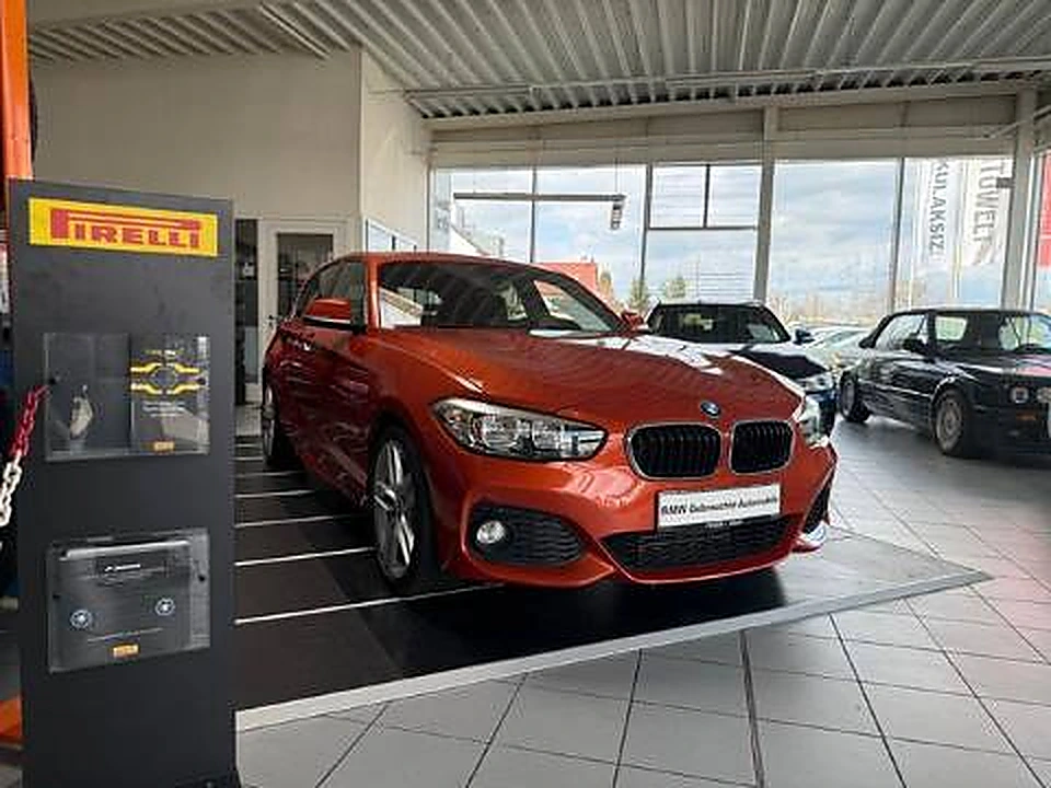 BMW 120i M-Paket in Valencia Orange