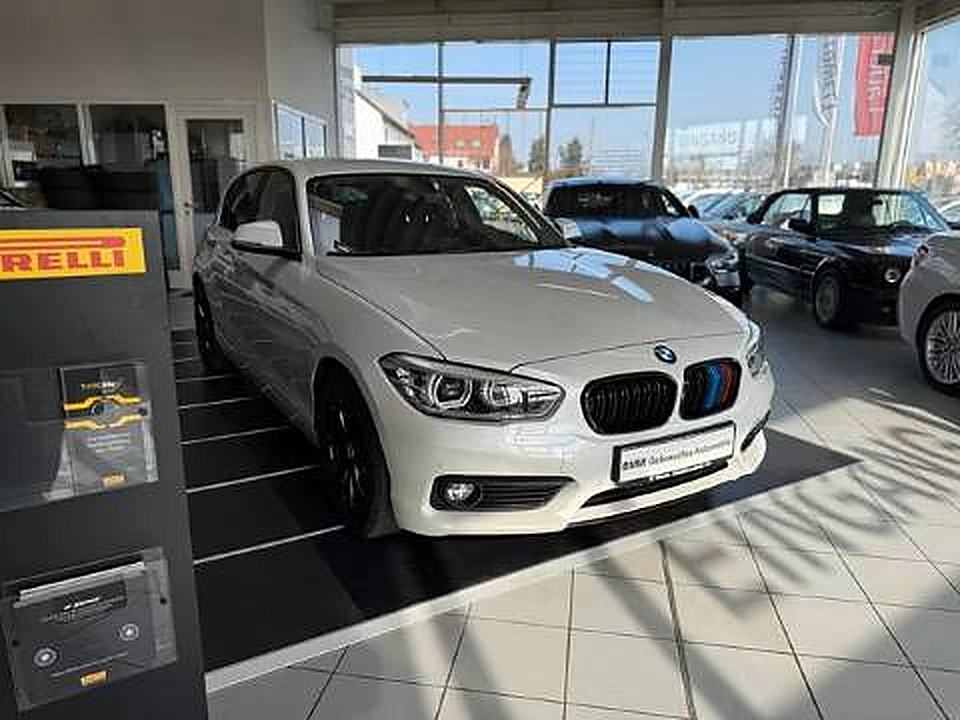 BMW 116d Limousine Advantage